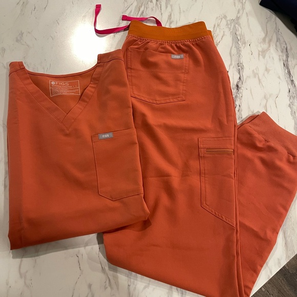 Figs Pants - FIGS Technical Collection in Teracotta
